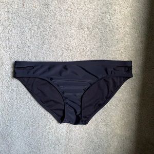 Black bikini bottom 👙 🏝